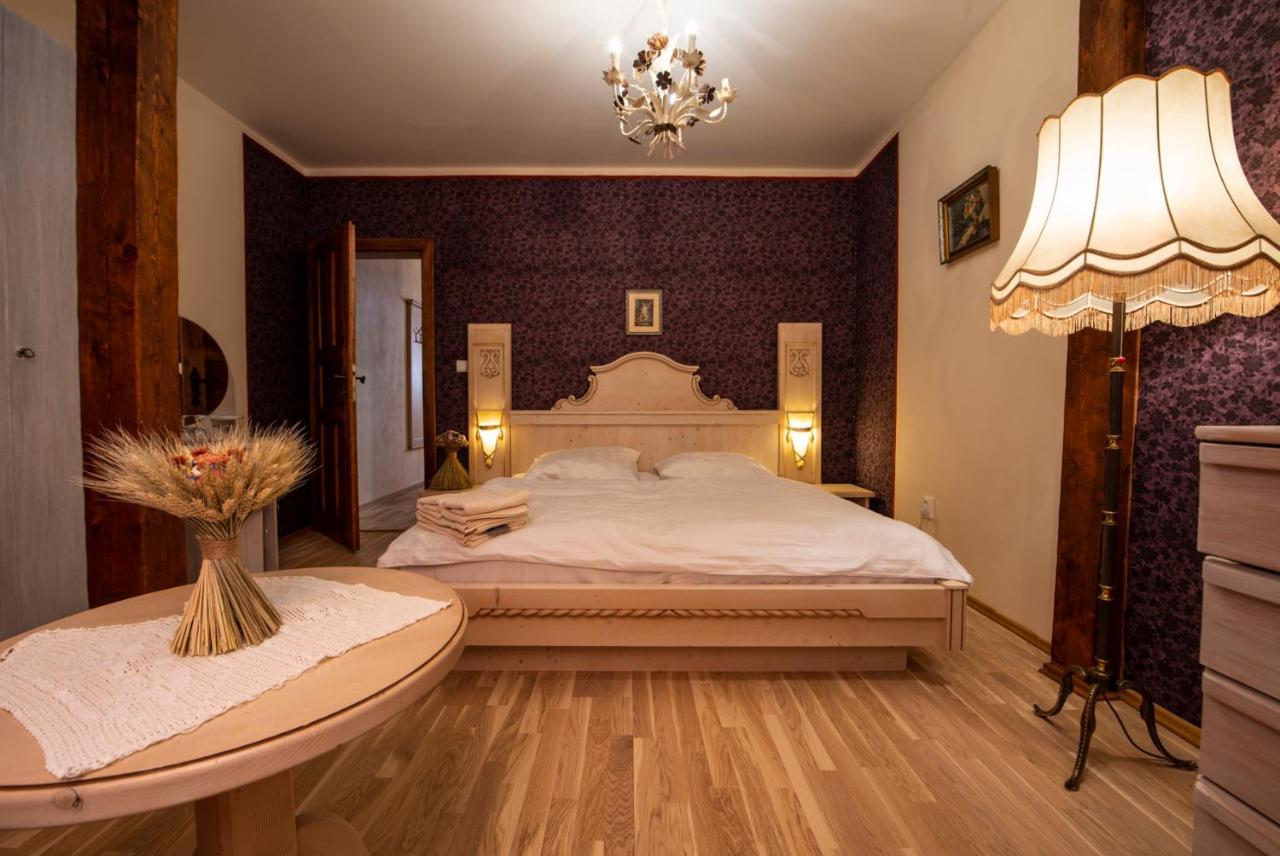 Hotel Barcadam Банска-Штьявница Экстерьер фото